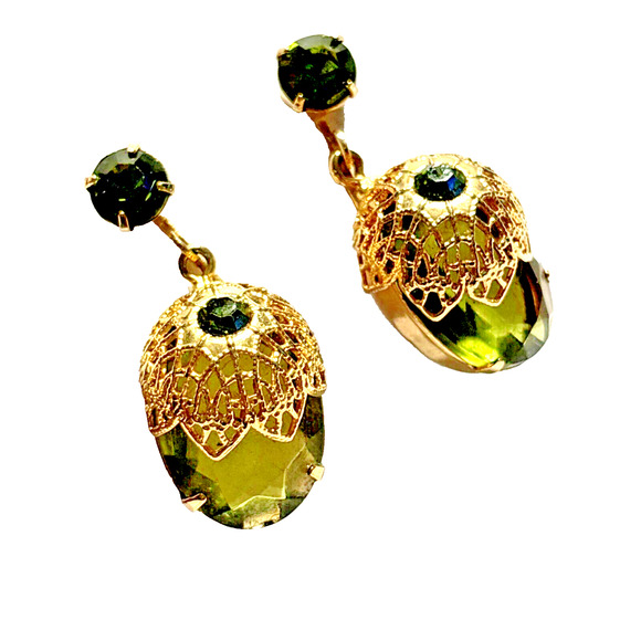 Vintage Mid Century Sarah Coventry Clip On Earrings Gold Green Rhinestone Dangle - Picture 2 of 8